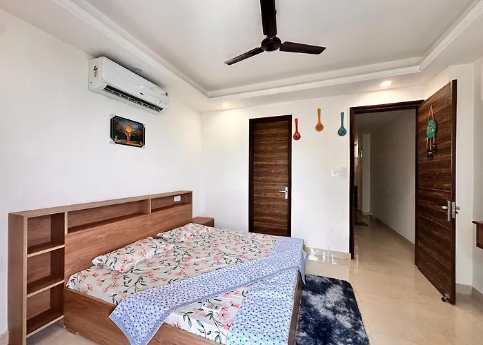 Yoga Retreat At The Ganges In Rishikesh
